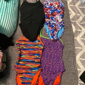 4 Swimsuits size 28
